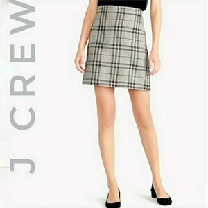 J. Crew Black and Gray Plaid Mini Skirt With Front Pockets Sz 6 EUC